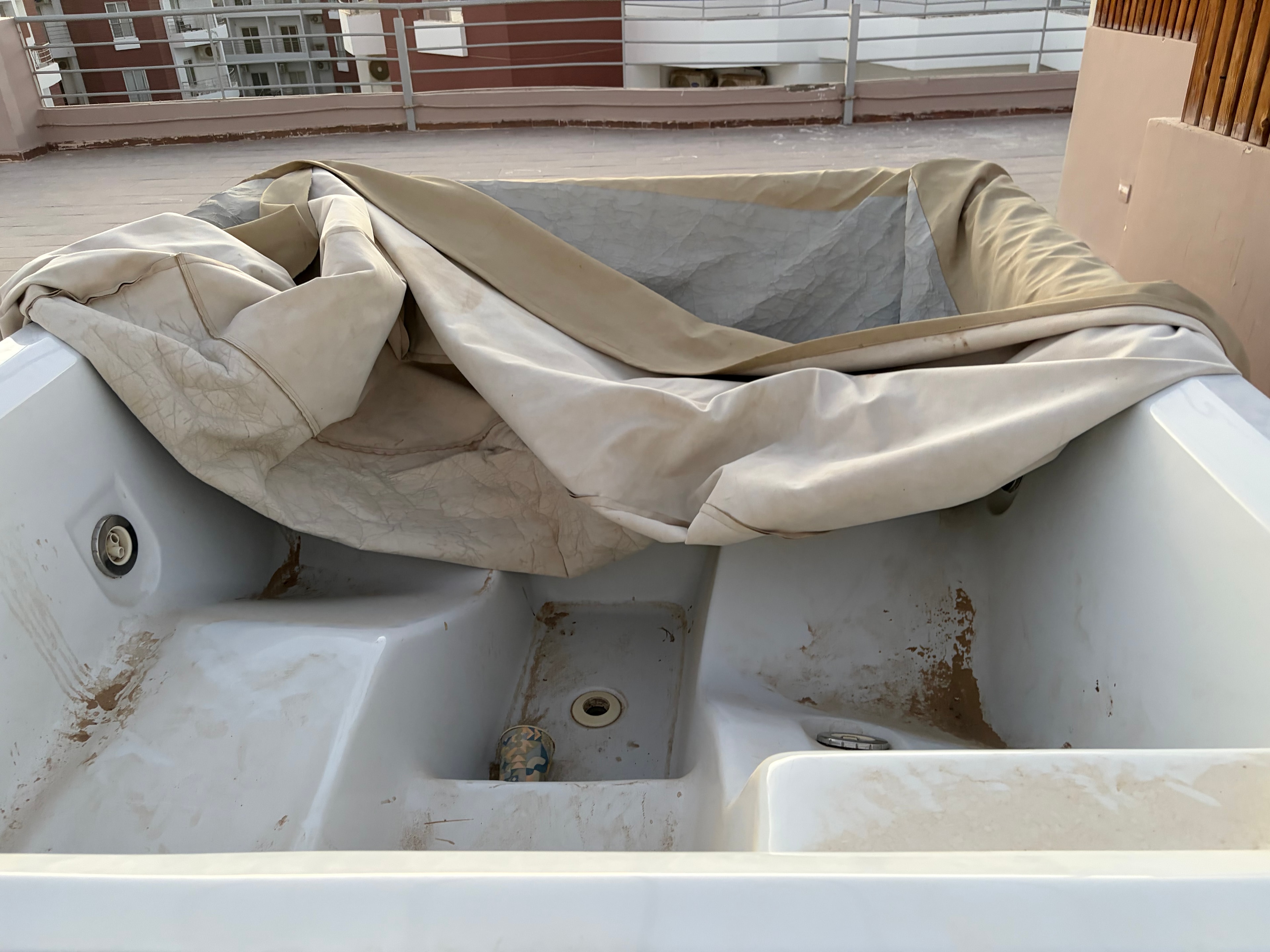 Rooftop adult relaxation zone — reality owner photo 31