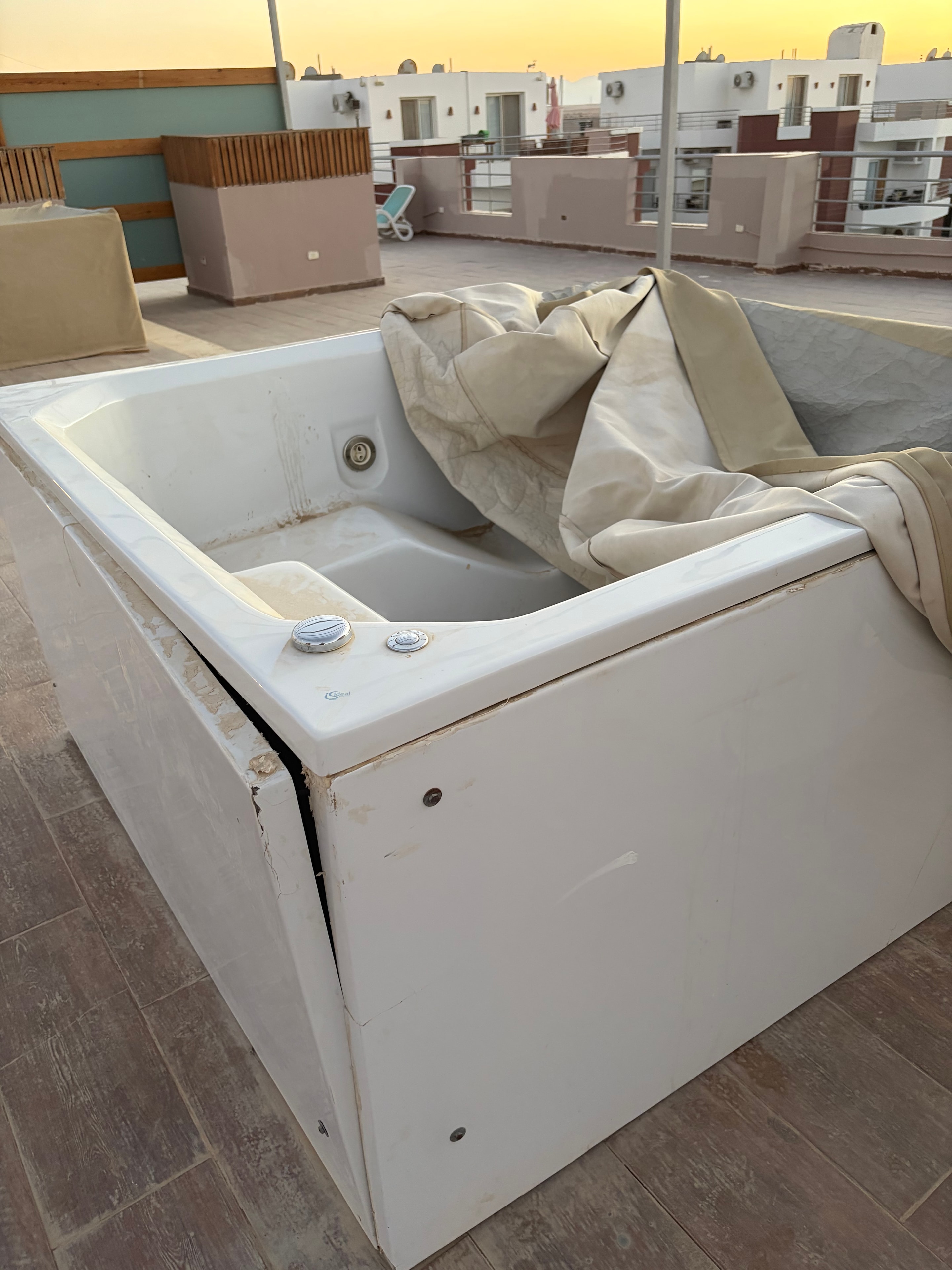 Rooftop adult relaxation zone — reality owner photo 32