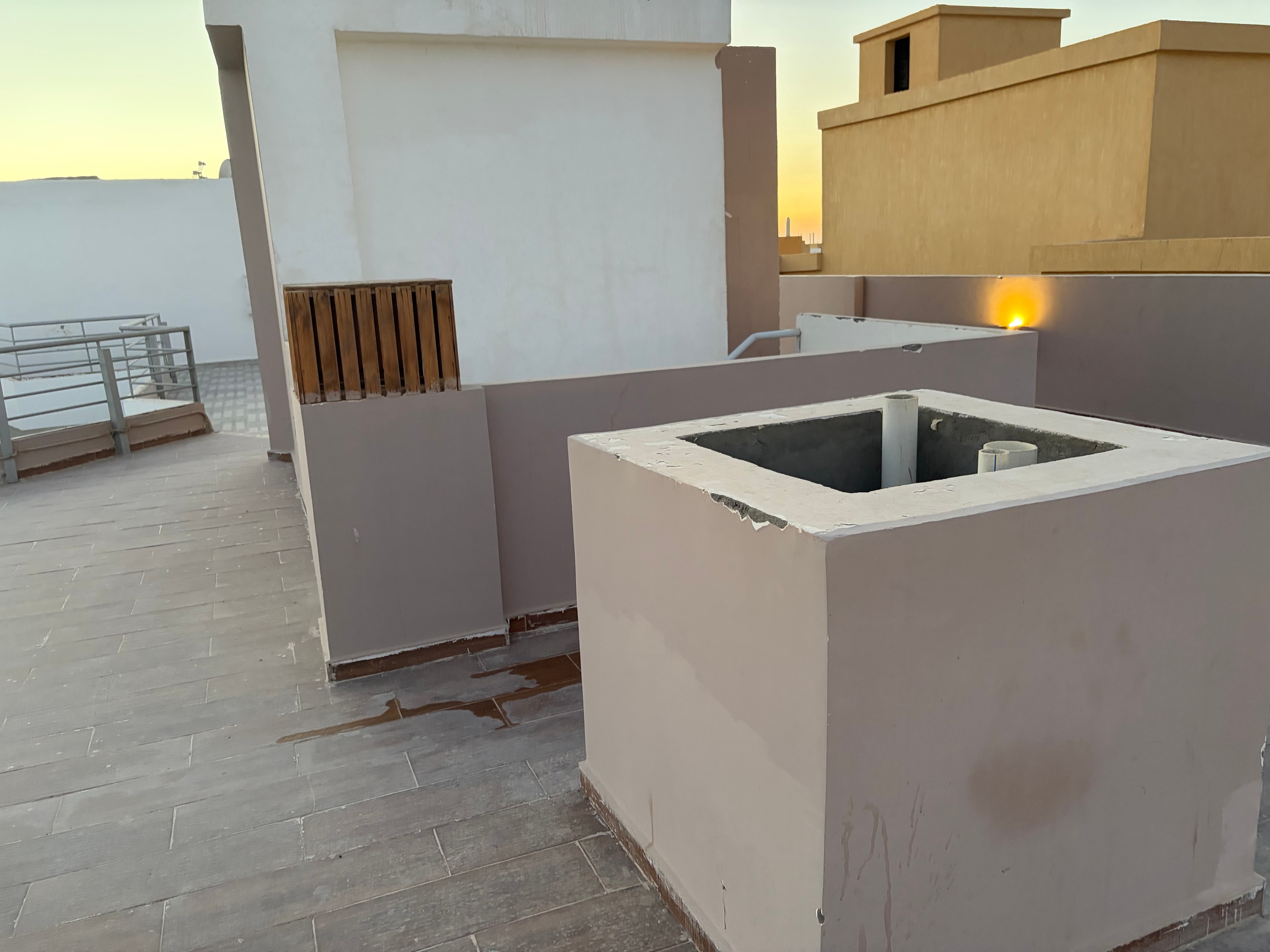 Rooftop adult relaxation zone — reality owner photo 34