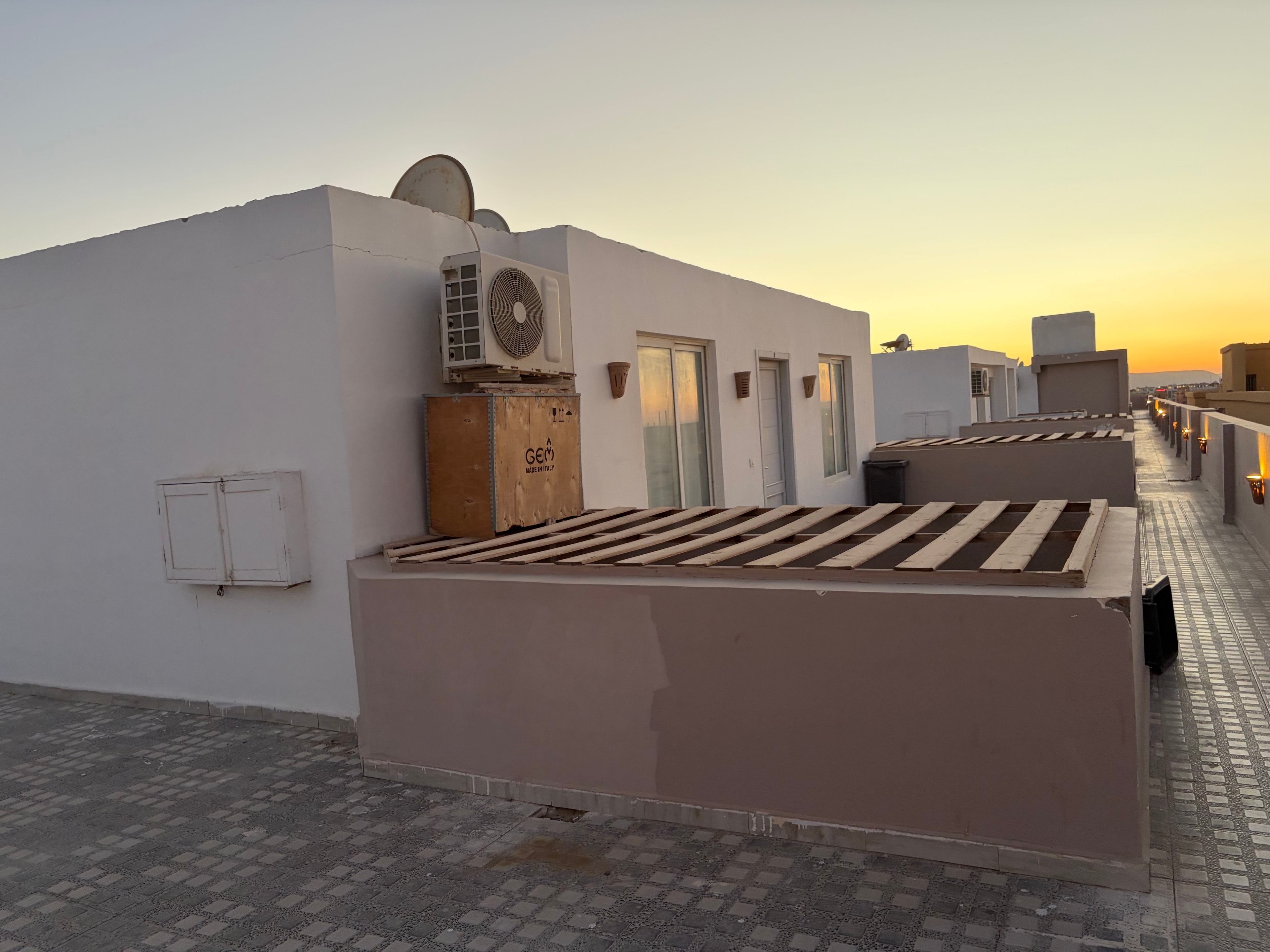 Rooftop adult relaxation zone — reality owner photo 36